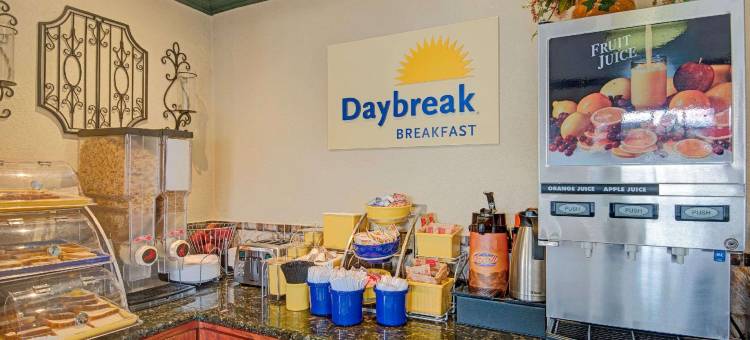 阿尔伯克基市中心戴斯酒店(Days Inn by Wyndham Albuquerque Downtown)图片