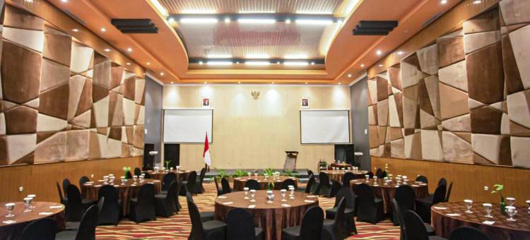普禾加多美特尔酒店(Meotel Purwokerto)图片