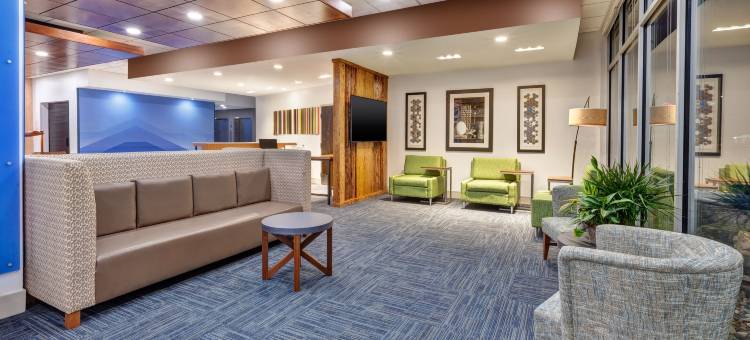 Holiday Inn Express & Suites Milan – Sandusky Area图片