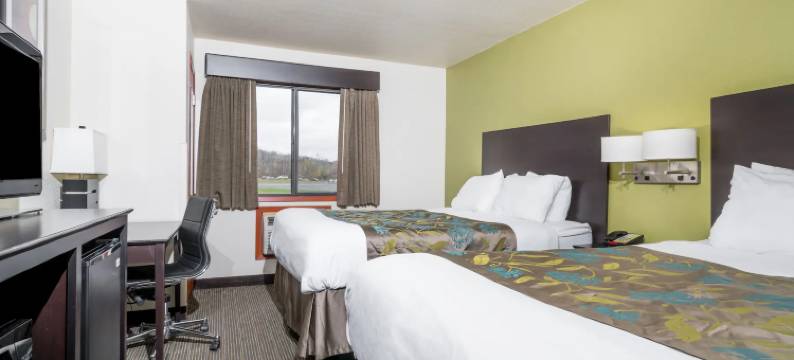 欧克莱尔呗盟套房酒店(Baymont by Wyndham Eau Claire WI)图片