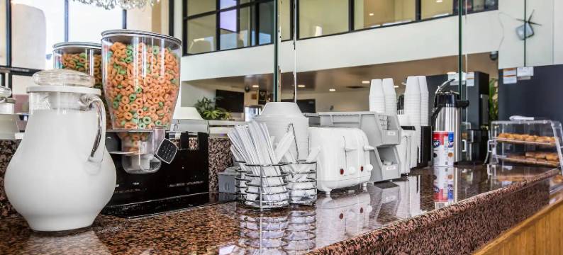 安大略温德姆呗盟酒店(Baymont by Wyndham Ontario)图片