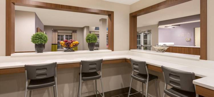 里士满机场麦客达套房酒店(Microtel Inn & Suites by Wyndham Richmond Airport)图片