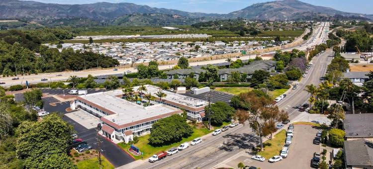 卡宾特里拉, CA–圣塔芭芭拉 - 南Studio 6 套房(Studio 6 Suites Carpinteria, CA–Santa Barbara-South)图片