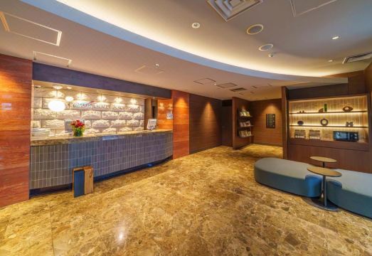 Center Hotel TokyoHotel Overview