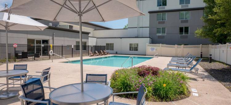 丹伯里拉昆塔温德姆套房酒店(La Quinta Inn & Suites by Wyndham Danbury)图片