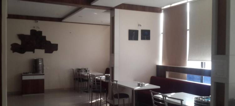 假日新时代酒店(Hotel Holiday Era Opposite Railway Station)图片