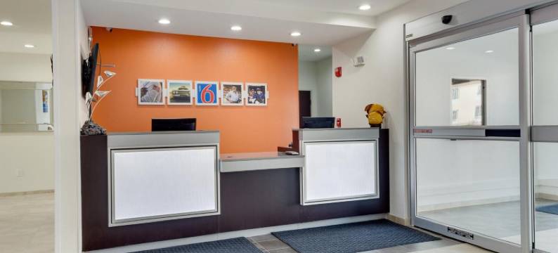 俄克拉荷马塔尔萨 6 号汽车旅馆(Motel 6 Tulsa, OK)图片