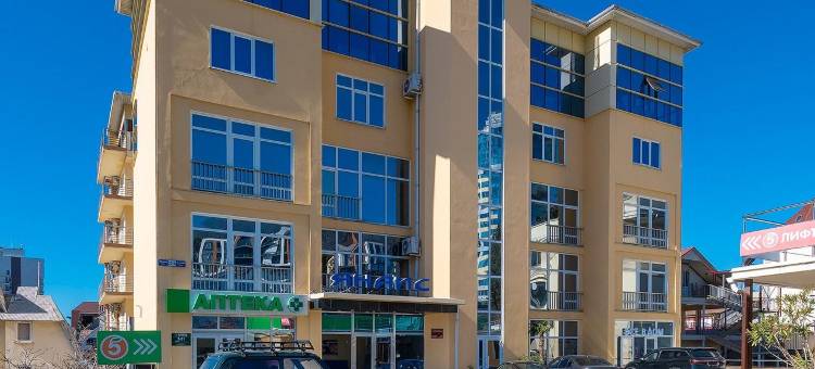 雅兰斯酒店(Ekodom Yanais Hotel)图片
