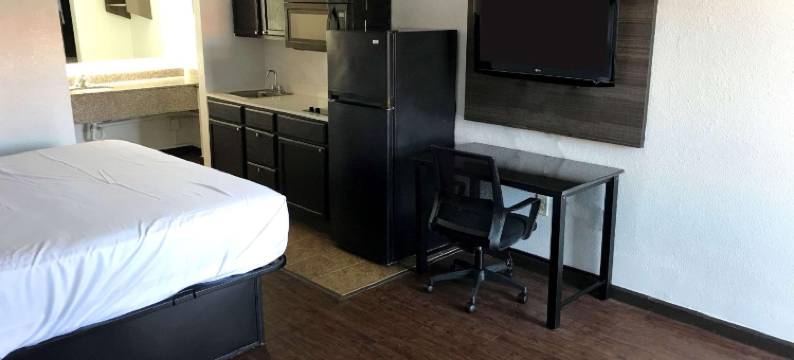 北查尔斯顿郊区酒店-I-526(Suburban Studios North Charleston I-526)图片