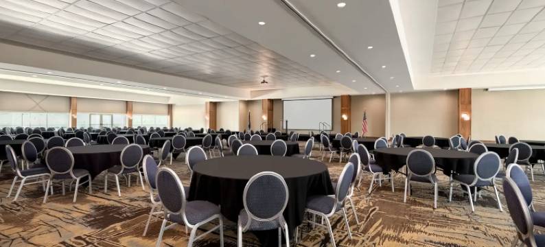 底特律庞恰特雷恩堡温德姆酒店(Fort Pontchartrain Detroit, a Wyndham Hotel)图片