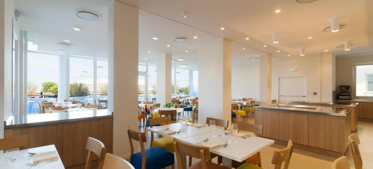 梅迪特拉内奥酒店(Hotel Mediterraneo)图片