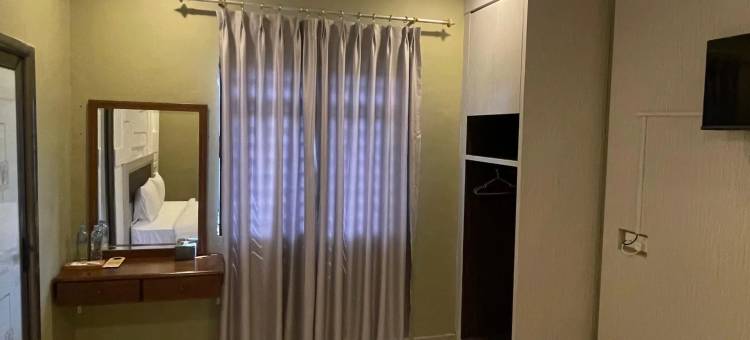 Urbanview Hotel X Ten Harbour Bay Batam图片