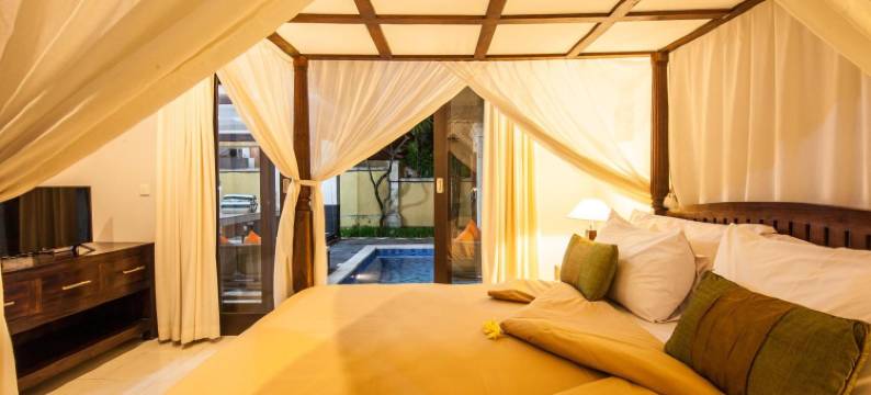 苏里亚马斯别墅酒店(Surya Mas Villa)图片