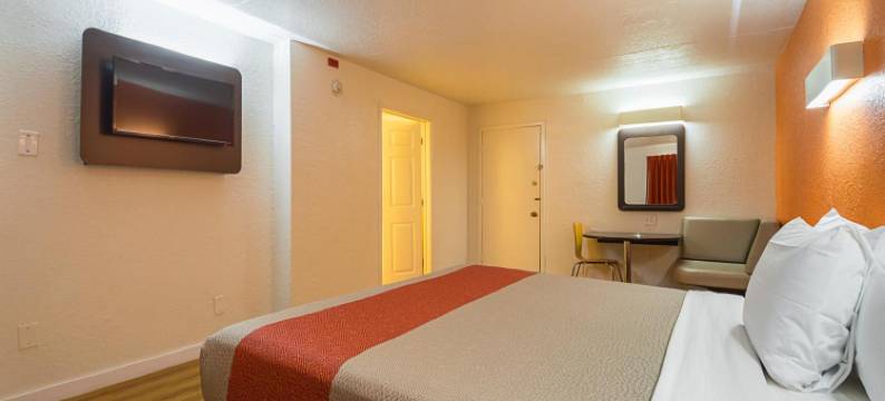 德克萨斯加兰 - 东北达拉斯 6 号汽车旅馆(Motel 6 Garland, TX - Northeast Dallas)图片