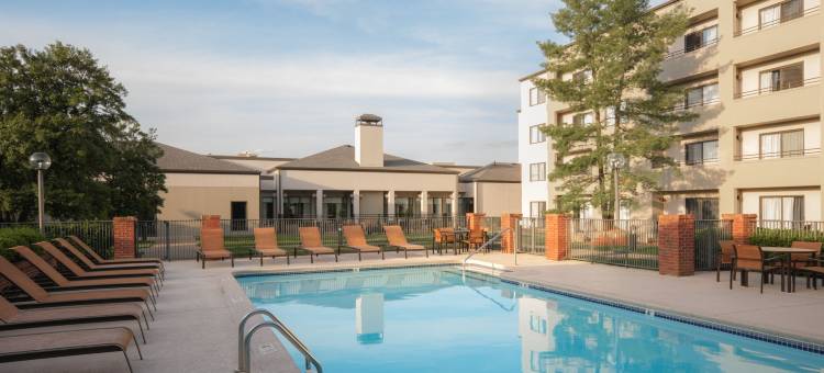 东路易斯威尔万怡酒店(Courtyard Louisville East)图片