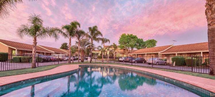 阿特伍德机场汽车旅馆及会议中心贝斯特韦斯特酒店(Best Western Airport Motel and Convention Centre)图片