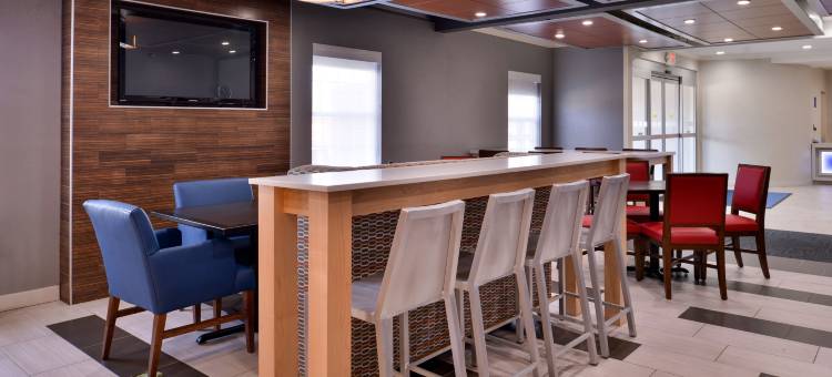 智选假日套房酒店北堪萨斯城(Holiday Inn Express & Suites North Kansas City)图片