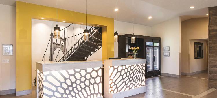 波特兰西北拉昆塔温德姆套房酒店(La Quinta Inn & Suites by Wyndham Portland NW)图片