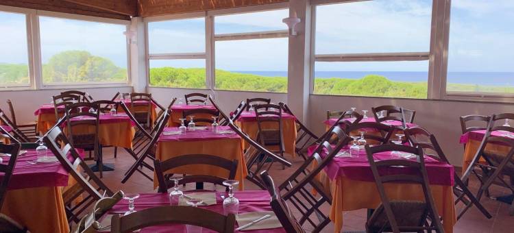 埃塞加卢拉俱乐部海滩酒店(Club Esse Gallura)图片