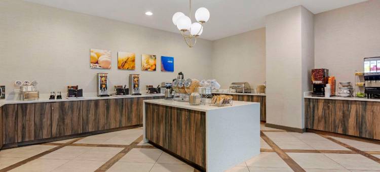 迈阿密国际机场舒适套房酒店(Comfort Inn & Suites Miami International Airport)图片