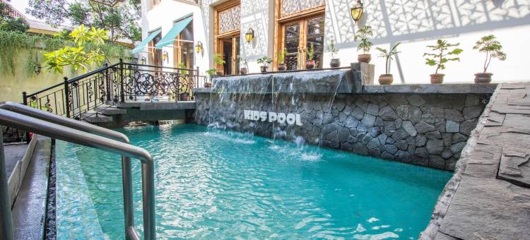 梭罗霍里森阿兹扎酒店(Aziza Syariah Hotel Solo by Horison)图片