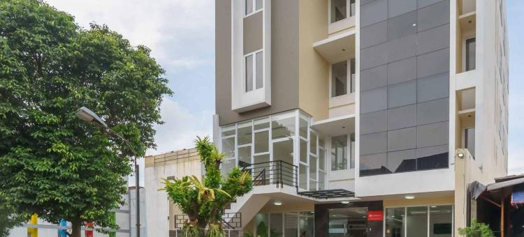红多兹普拉斯酒店-近埃卡医院BSD5(RedDoorz Plus Near Eka Hospital BSD 5)图片
