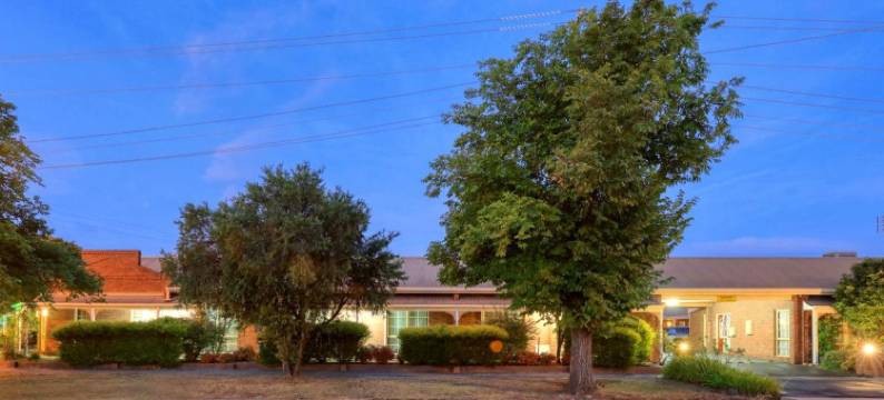 贝纳拉前镇汽车旅馆(Top of the Town Motel & Apartments)图片