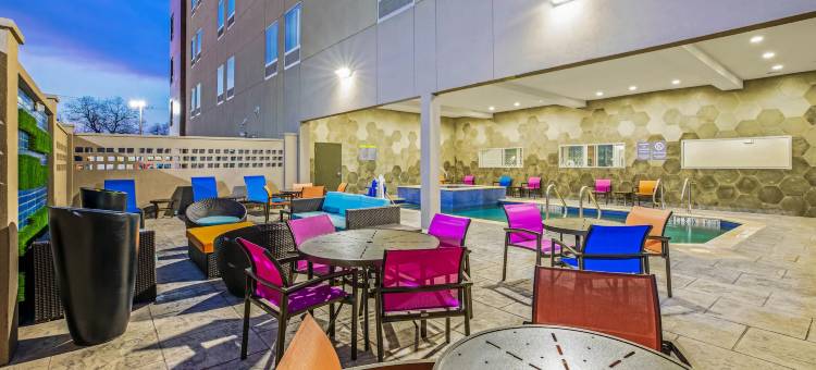 韦科贝勒市中心拉昆塔温德姆套房酒店(La Quinta Inn & Suites by Wyndham Waco Downtown - Baylor)图片