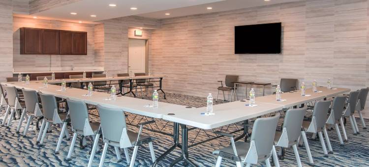 洲际酒店集团智选假日酒店及套房诺沃德-波士顿区(Holiday Inn Express & Suites Norwood-Boston Area by IHG)图片