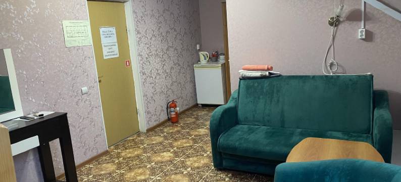 傍晚酒店(Vecher)图片