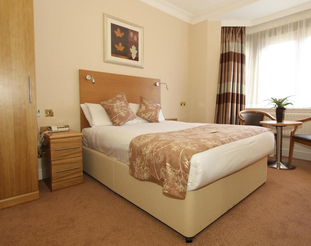 Weetwood Hall EstateOver view