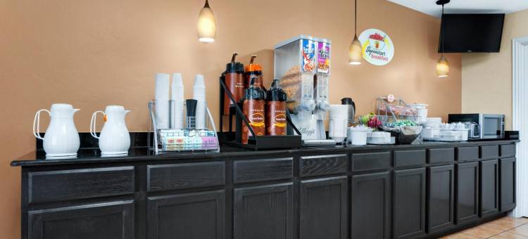 沃斯堡速8酒店(Super 8 by Wyndham Fort Worth TX)图片