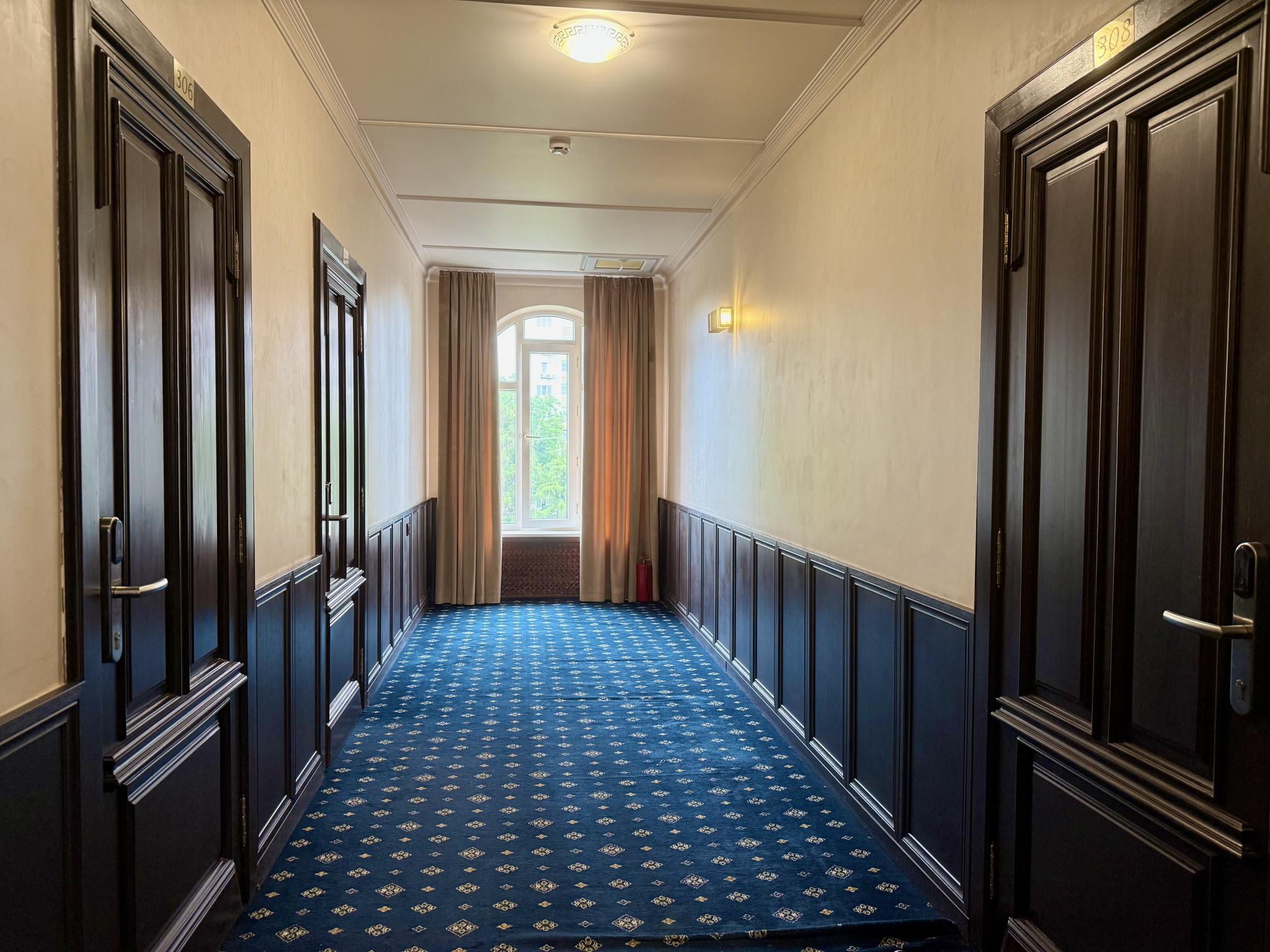 Bridge Hotel Over view