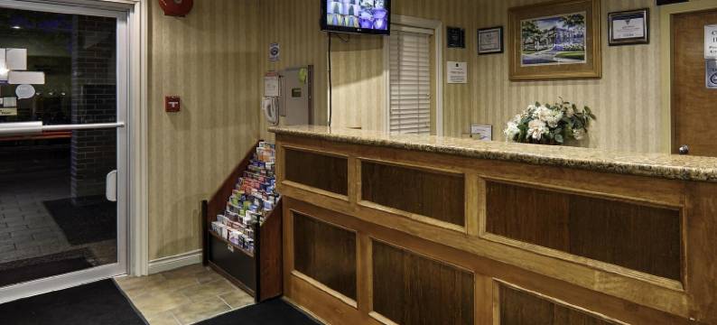 和平门贝斯特韦斯特酒店(Best Western Peace Arch Inn)图片