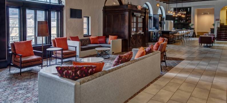 堪萨斯城乡村俱乐部广场万怡酒店(Courtyard Kansas City Country Club Plaza)图片