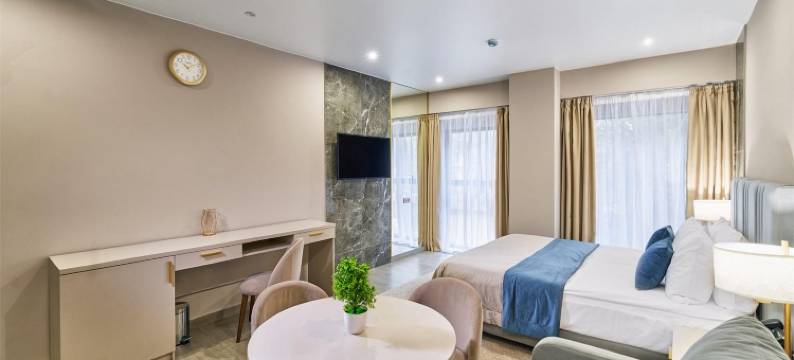 Mirror Family  Hotel图片