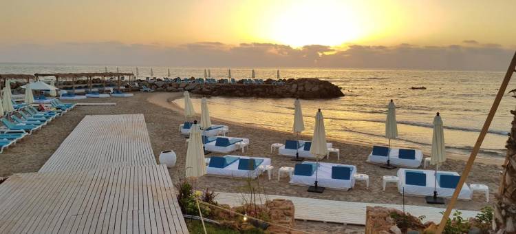 拉西埃斯特海滩度假村(La Siesta Hotel & Beach Resort)图片