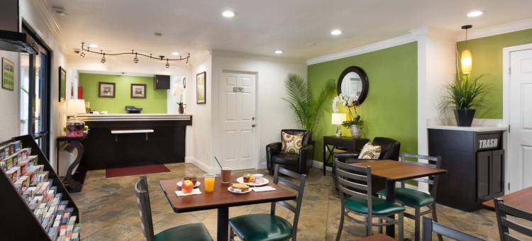 罗德威酒店-圣何塞101号公路塔利路出口(Rodeway Inn San Jose Hwy-101 Tully Rd Exit)图片