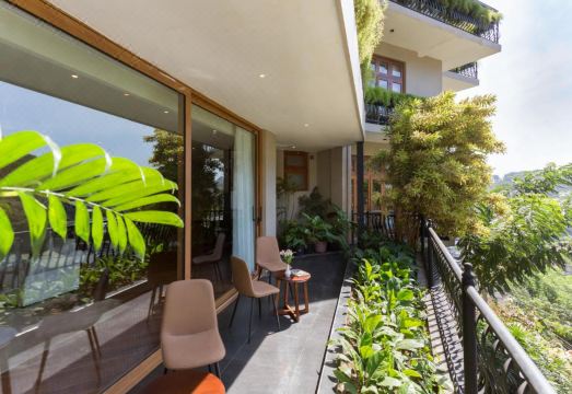 Serene Villa 38 Hotel Overview