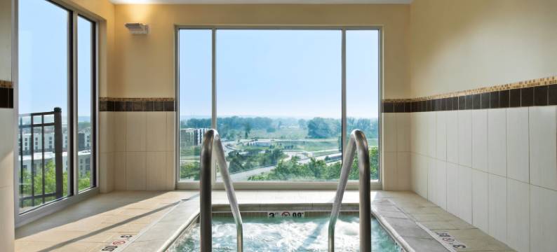 堪萨斯城布赖尔克利夫万怡酒店(Courtyard Kansas City at Briarcliff)图片