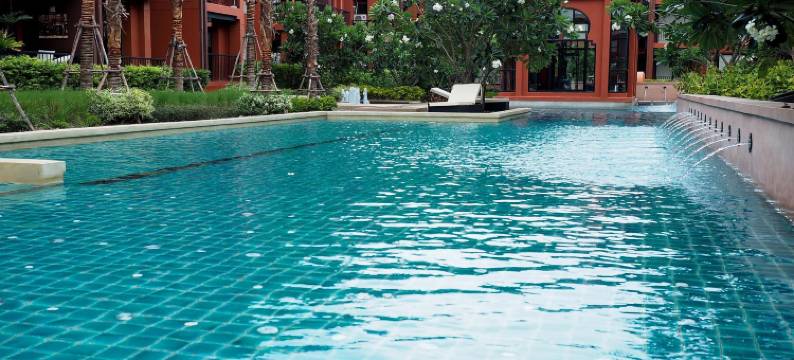 华欣布鲁洛克泳池景观酒店(Bluroc Huahin Pool View)图片