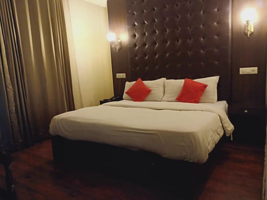 位于莫加的2卧室公寓-平方米|带1个独立浴室