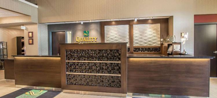 维多利亚维尔品质酒店套房(Quality Inn & Suites)图片