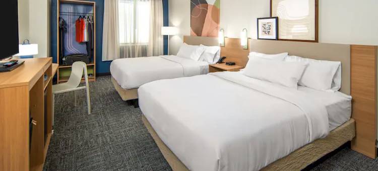 Spark by Hilton Charlotte Airport North图片