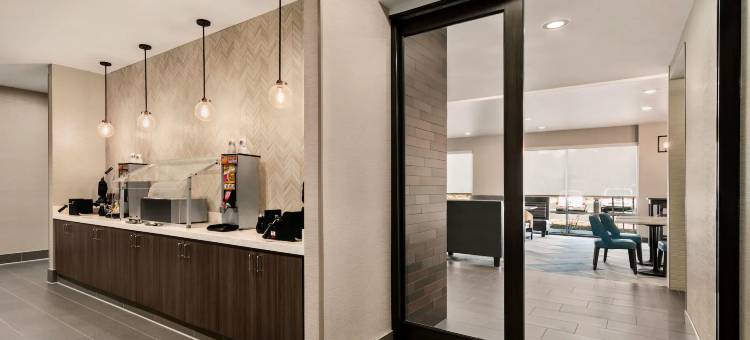 圣贝纳迪诺拉昆塔温德姆套房酒店(La Quinta Inn & Suites by Wyndham San Bernardino)图片