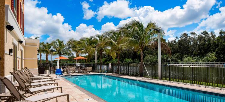 迈尔斯堡埃斯特罗TownePlace套房酒店(TownePlace Suites Fort Myers Estero)图片