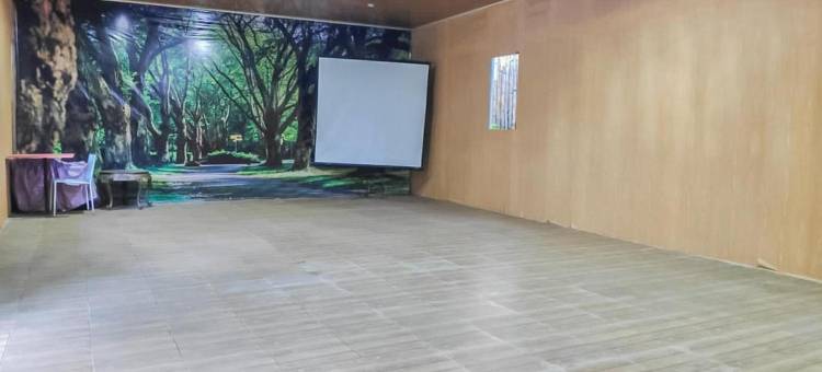 奇卡尔豪华露营@科班塔伦旅游区红门酒店合作(Chikar Glamping at Wisata Coban Talun Mitra RedDoorz)图片