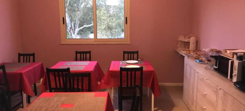 波戈帕罗拜欧酒店(Borgo Palombaio)图片