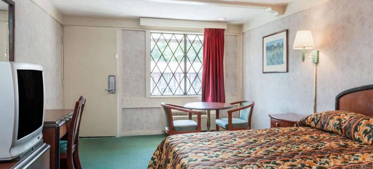 埃尔克顿大学区温德姆Travelodge酒店(Travelodge by Wyndham Elkton University Area)图片