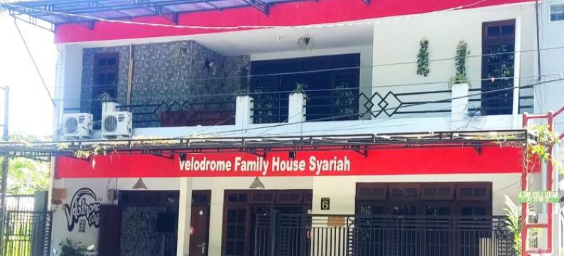 OYO-1380赛车场伊斯兰家庭旅馆(OYO 1380 Velodrome Family House Syariah)图片